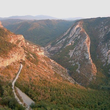 Bed and Breakfast Rosandra Сан-Дорлиго-делла-Валле Экстерьер фото