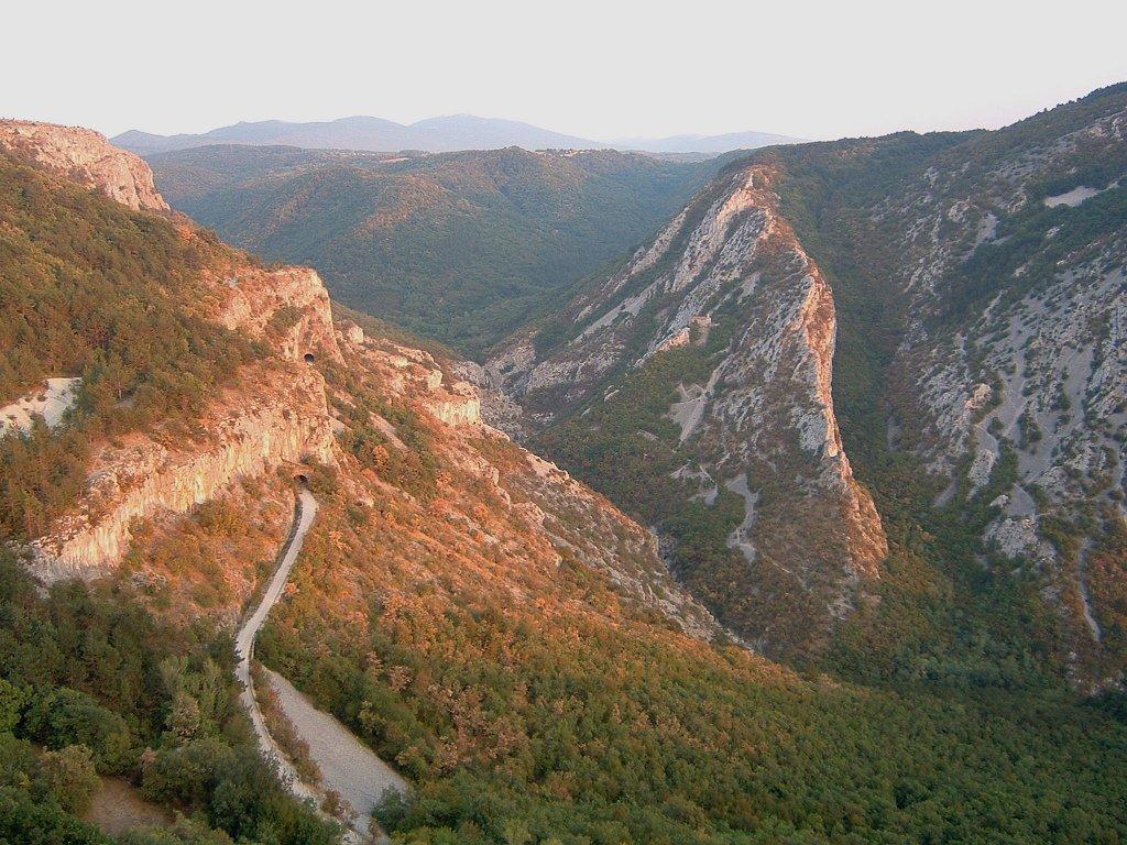 Bed and Breakfast Rosandra Сан-Дорлиго-делла-Валле Экстерьер фото